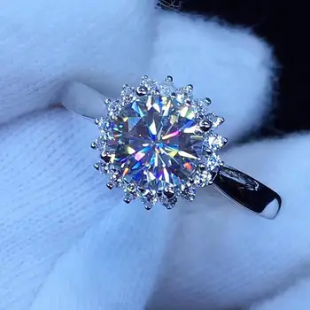 Kulaté Stříbrné Moissanite Prsten 1ct D VVS Luxusní Moissanite Weding Prsten pro Ženy