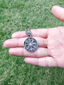 Z nerezové oceli Nordic Viking runy kompas amulet náhrdelník s přívěskem malé velikosti s valknut dárkové tašky
